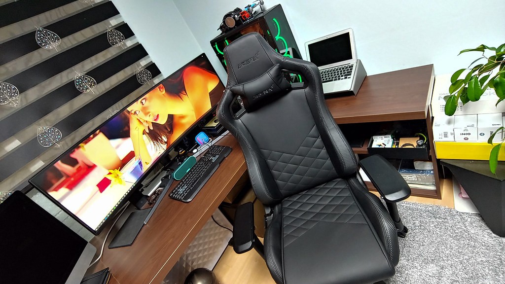 How to build a gaming chair in minecraft?